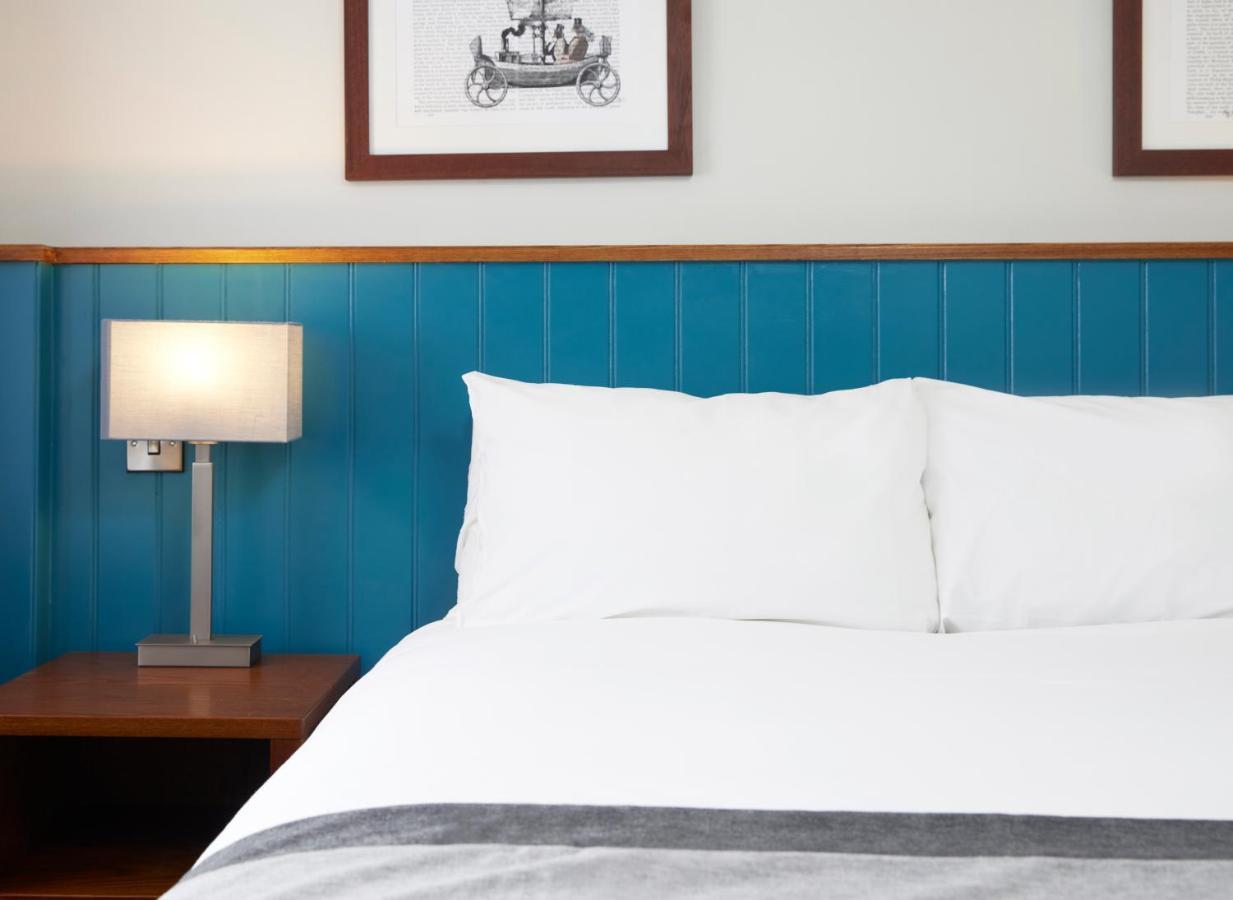 Highwayman Hotel Данстейбл Екстер'єр фото